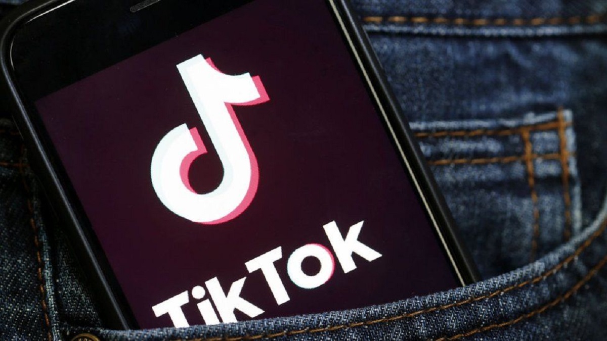 TikTok bën ndryshime për profilet e personave nën 16 vjeç