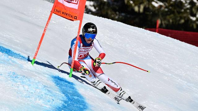 Gruaja e Valon Behramit si "shqiponjë" del e para në garat e Crans Montanas (VIDEO)