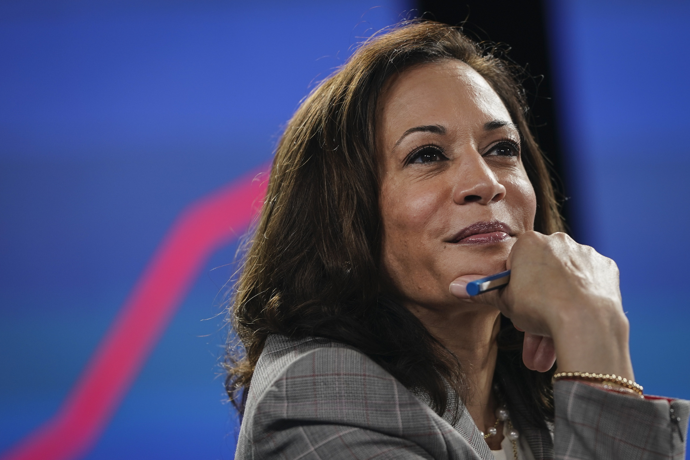Mbush sot 60 vjeç, kush është Kamala Harris dhe pse u bë frymëzim për miliona emigrantë?