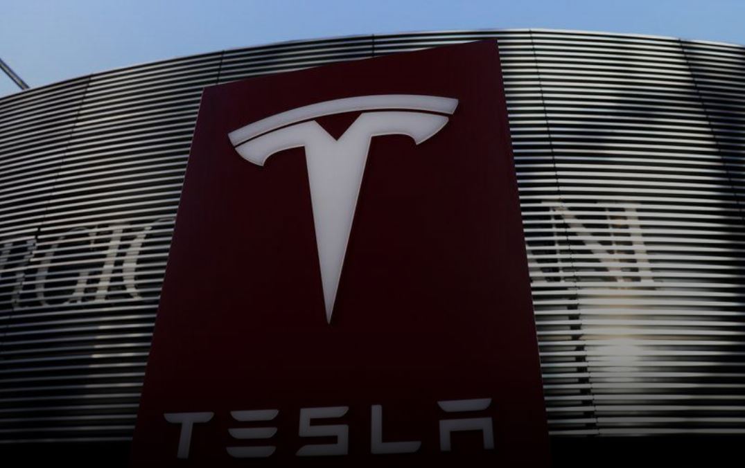 Tesla e Elon Musk tashmë vlen 800 miliardë dollarë
