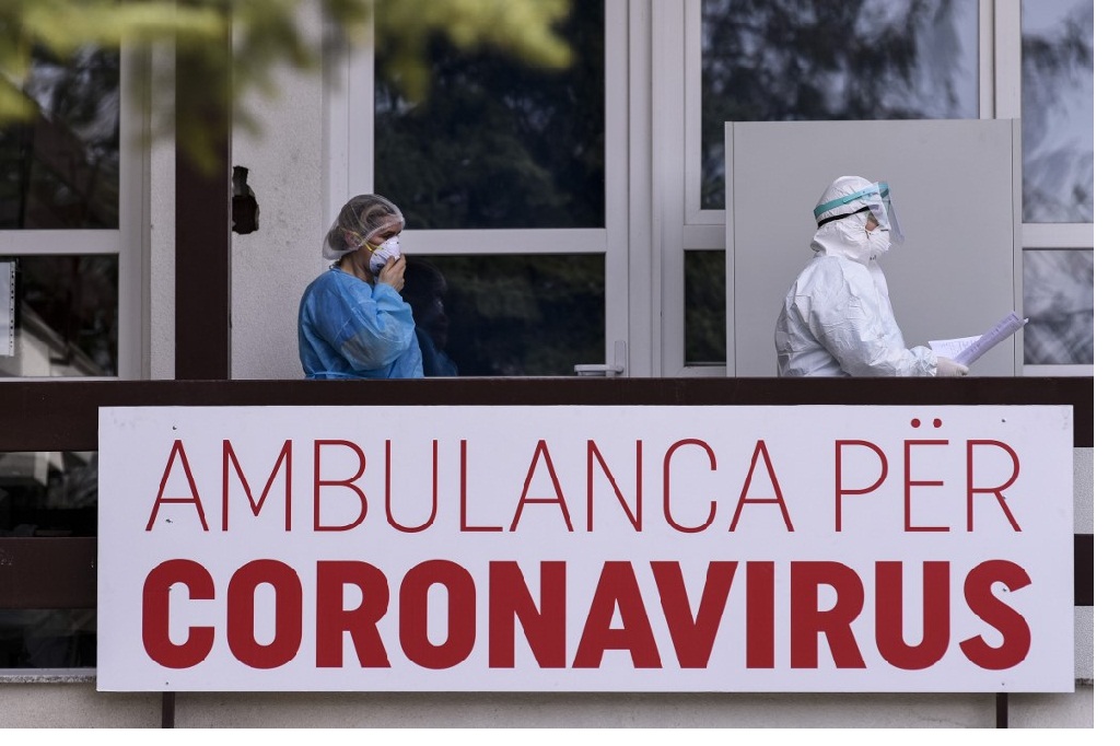 917 pacientë të hospitalizuar për COVID-19 në Kosovë