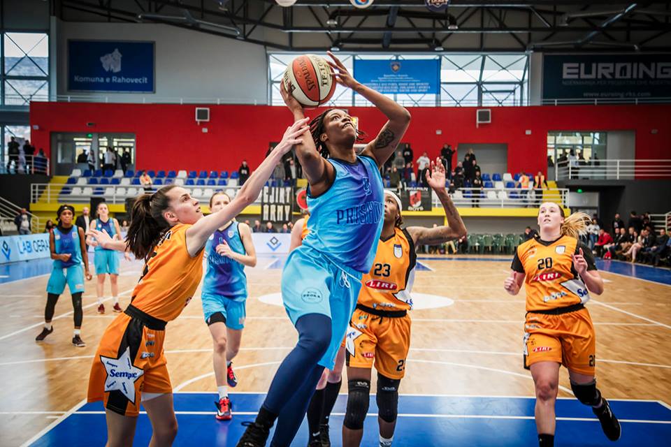 Top ndeshja e Superligës së Femrave në basketboll transmetohet në Artmotion