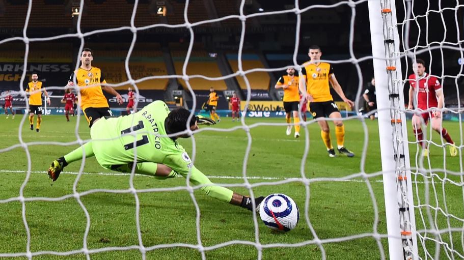 Liverpool arrin fitore të ngushtë ndaj Wolves (VIDEO)