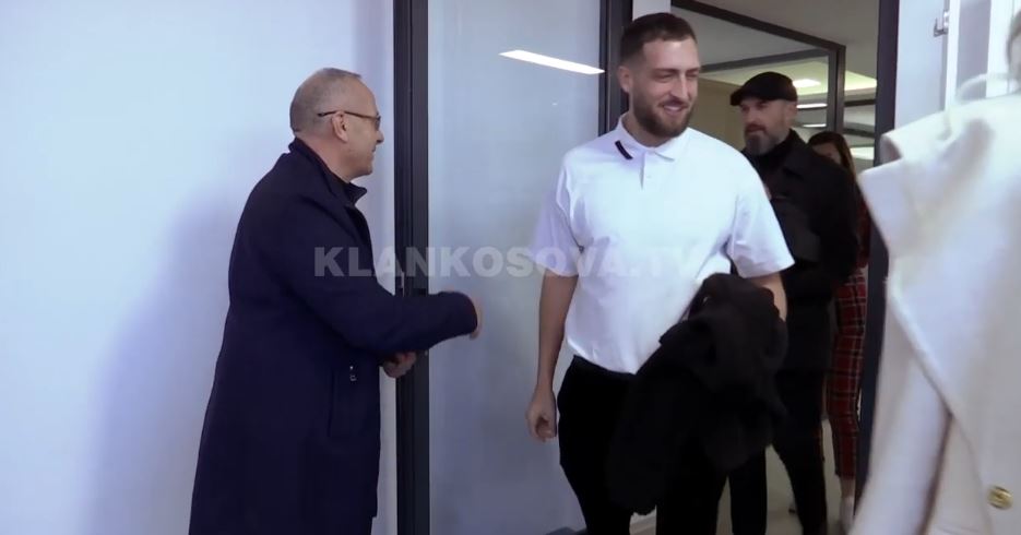 Artmotion viziton FFK-në (VIDEO)