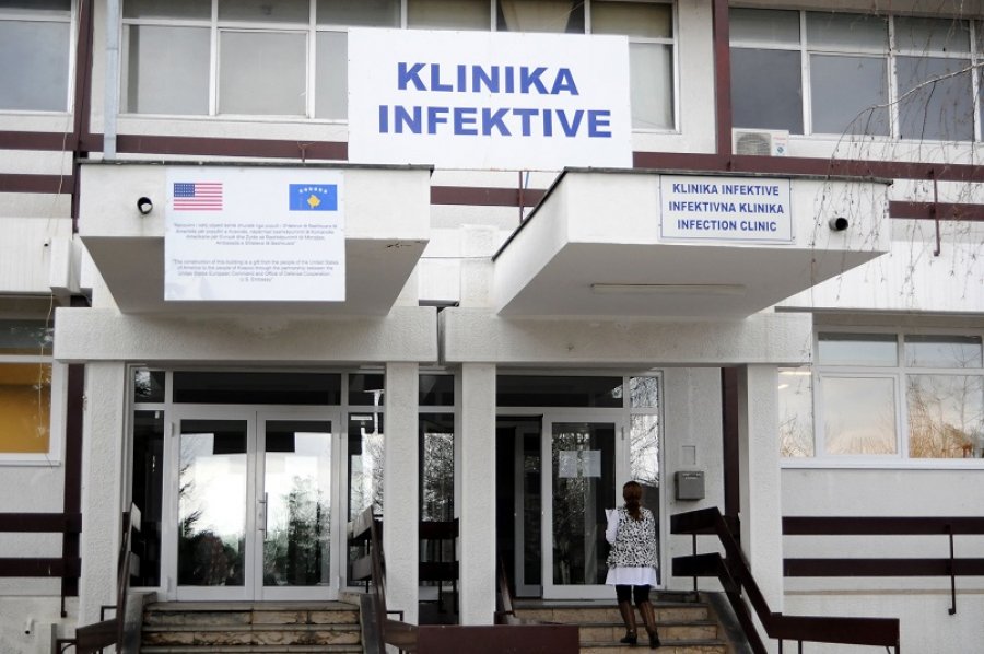 Drejtori i Infektives thotë se mund të shfaqen edhe variante të reja: Mbyllja po krijon panikë