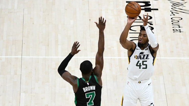 Super klasikja mes Utah dhe Boston vjen ekskluzivisht në Artmotion