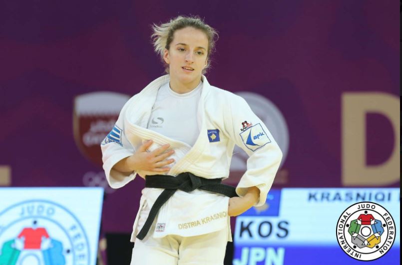 Distria Krasniqi e para në botë për kategorinë deri në 48 kilogramë