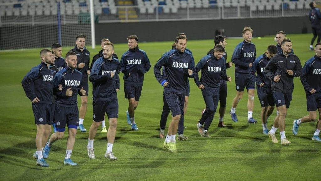 Spanjë - Kosovë, dalin formacionet zyrtare