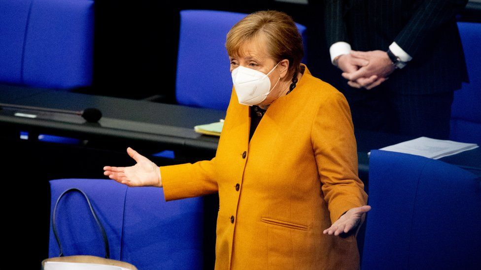 Angela Merkel merr dozën e dytë të vaksinës kundër COVID-19