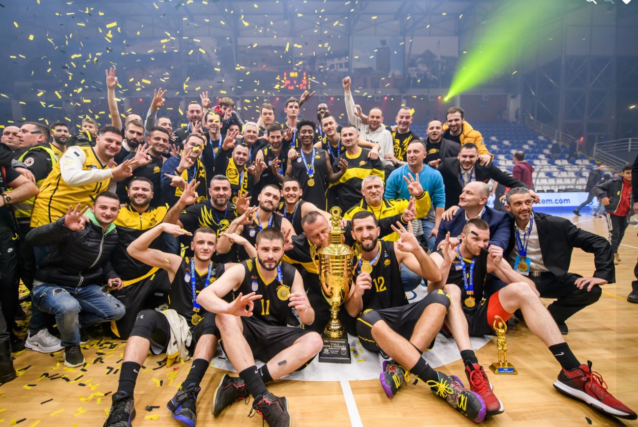 Peja mposht Vëllaznimin, përmbyll sezonin me fitore