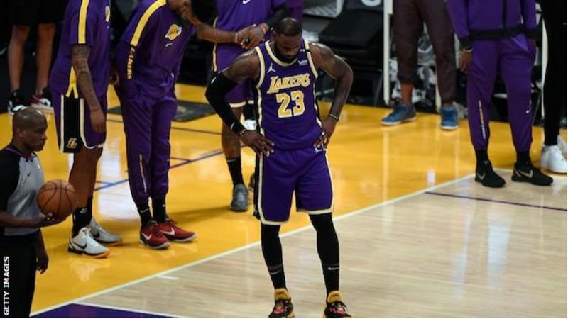 NBA: LeBron James i kthehet lojës, LA Lakers humb nga Sacramento Kings