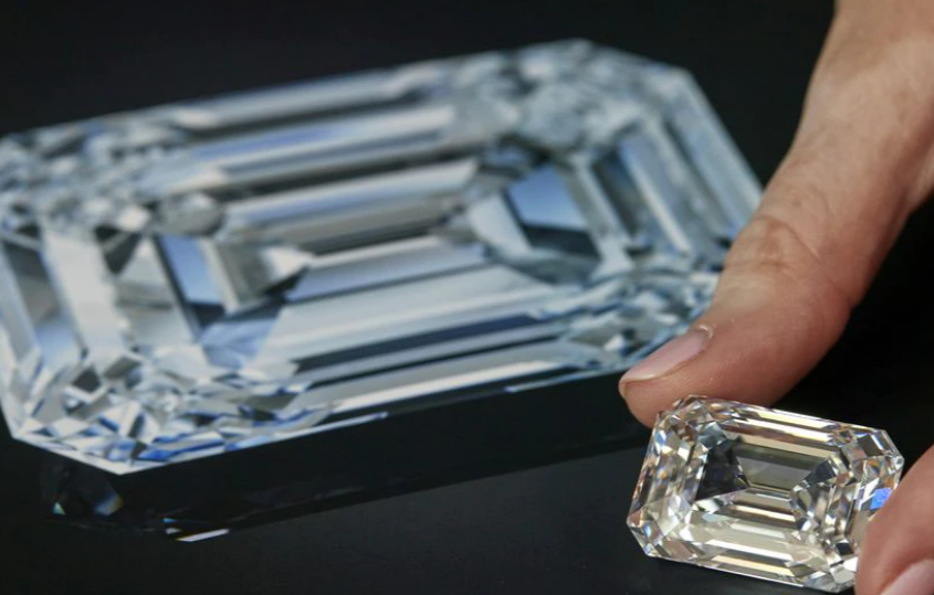 Diamanti prej 101 karatësh do vendoset në ankandin e bizhuterive në Gjenevë