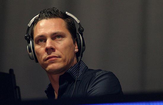 DJ Tiesto shpjegon origjinën e emrit të tij dhe si e filloi muzikën