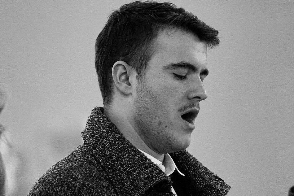 INTERVISTË| Tenori Granit Musliu: Mungesa e Teatrit të Operës në Kosovë lë zbrazëti në zhvillimin e muzikës operistike