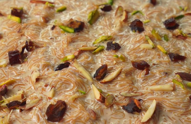 Recetë e lehtë dhe e shpejtë me hurma për Bajram (VIDEO)