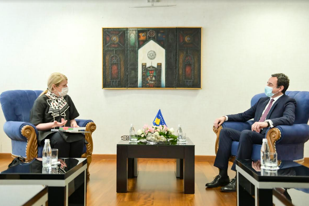 Kurti takohet me Fijen, flasin për organizimin e Manifesta Biennial