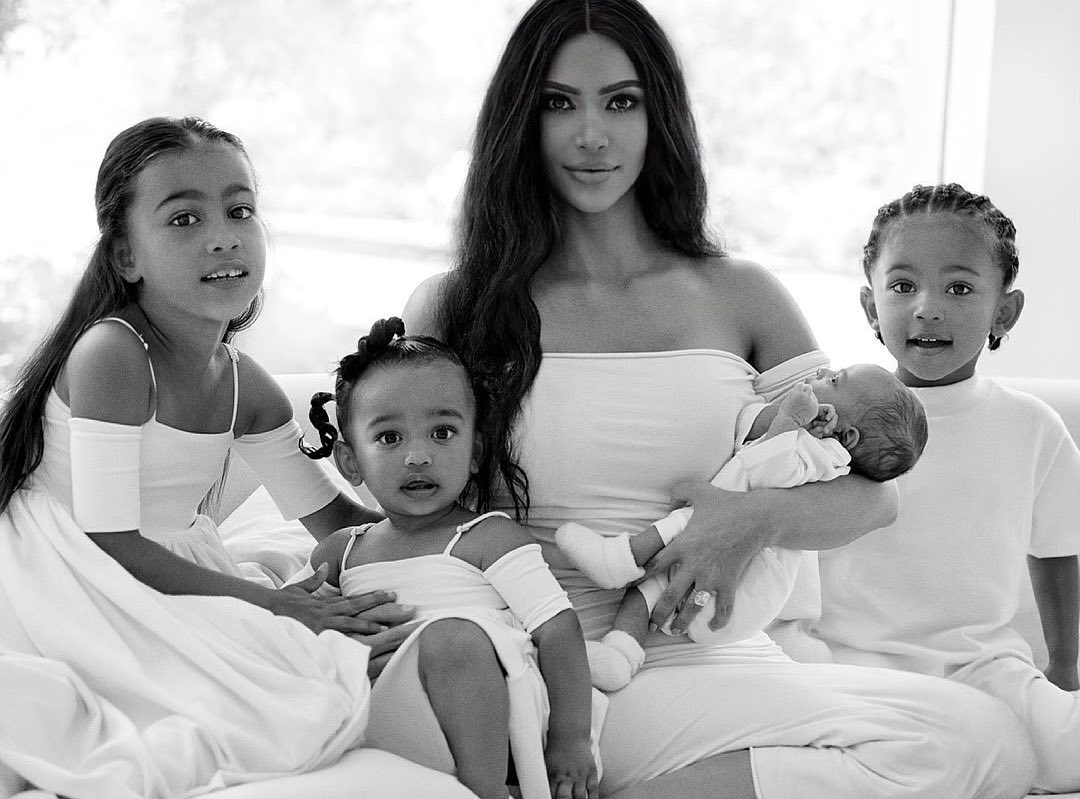 Kim Kardashian ndan imazh familjar!