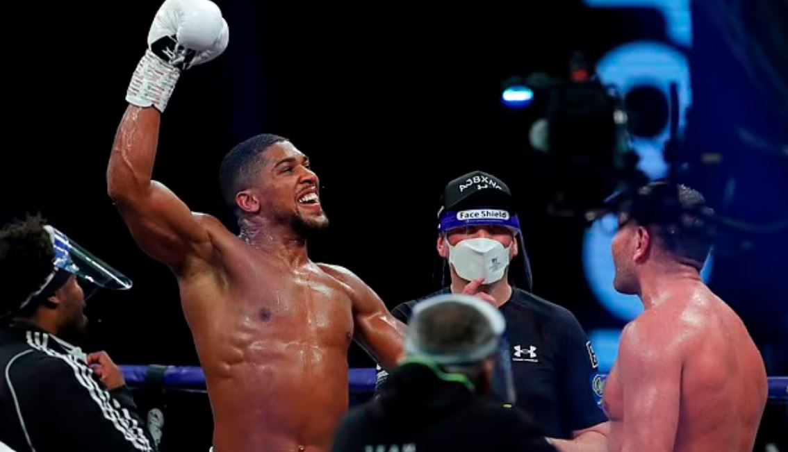 Anthony Joshua do të ndeshet me Oleksandr Usyk më 25 shtator