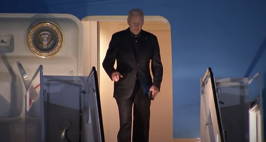 Biden kthehet në Amerikë pas takimit me Putinin (VIDEO)