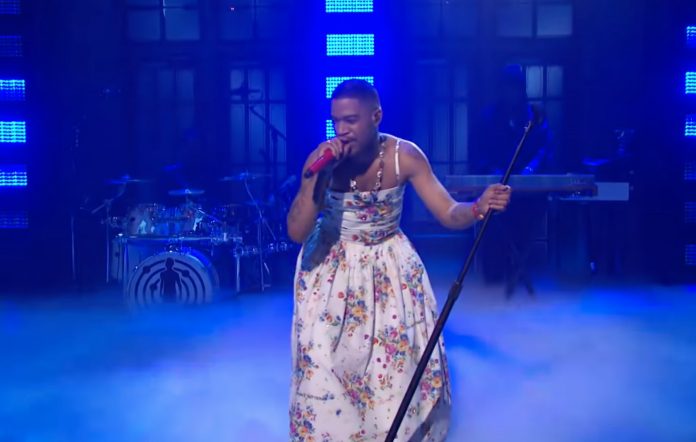 Kid Cudi për fustanin që veshi në SNL: E dija që do t’i zemëronte disa