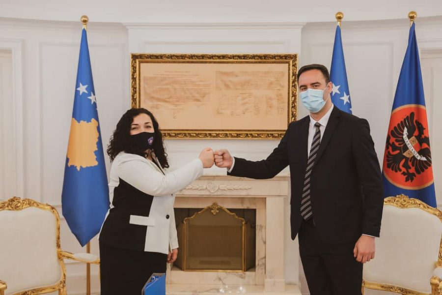 Osmani dhe Konjufca vaksinohen kundër COVID-19