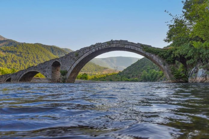 Ura e Kamarës, monumenti 400-vjeçar që pret të vizitohet
