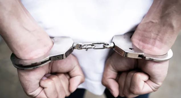 Arrestohet një 43-vjeçar në Elbasan për shpërndarje të substancave narkotike