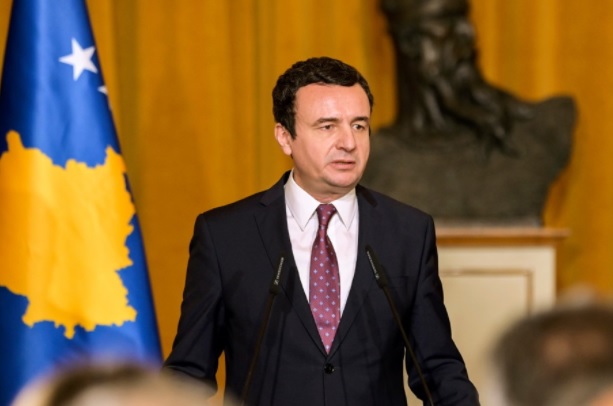 Albin Kurti bën thirrje për vaksinim