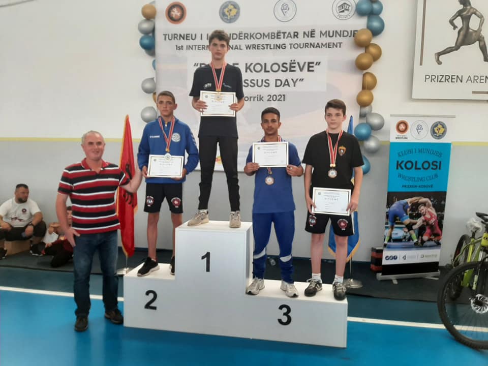 Në Prizren mbahet turneu i parë ndërkombëtar i mundjes