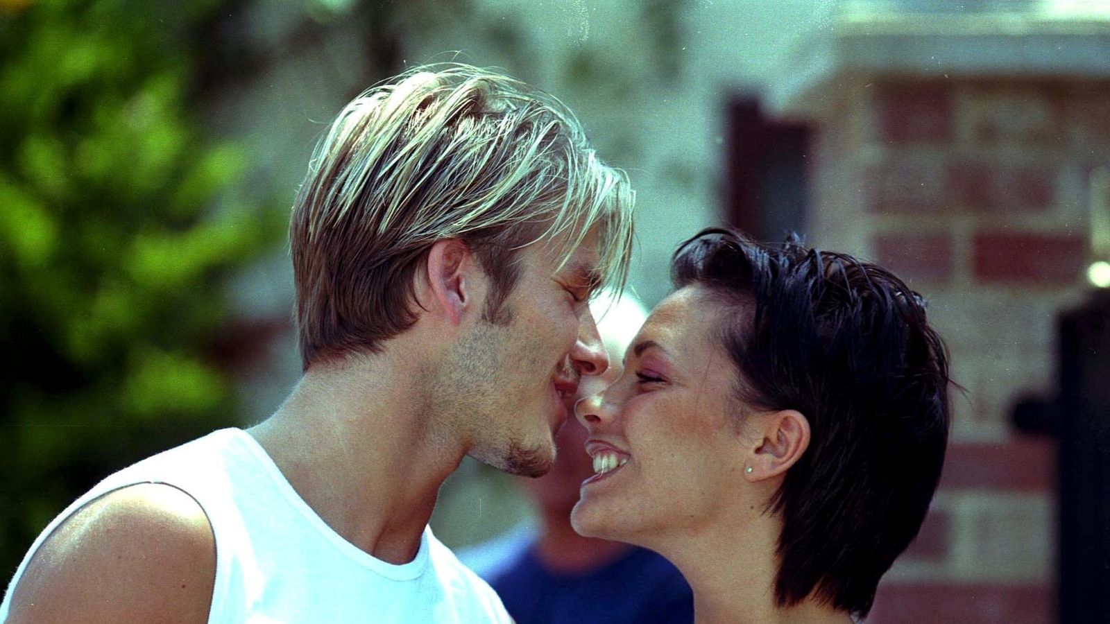 Victoria dhe David Beckham festojnë 22 vjetorin e martesës (FOTO)