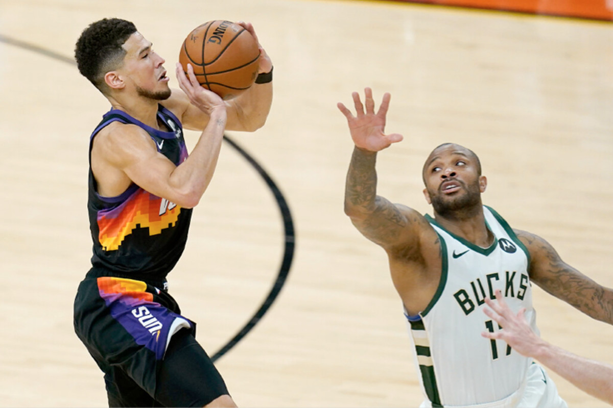 Suns fitojnë edhe ndeshjen e dytë ndaj Bucks