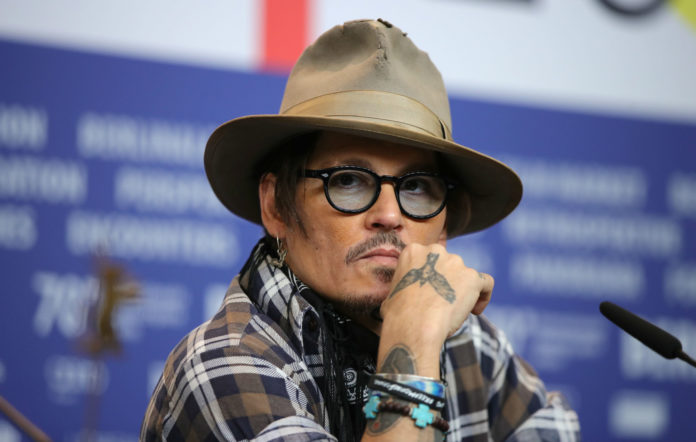 Organizatorët e festivalit spanjoll mbrojnë vendimin për të shpërblyer Johnny Depp-in