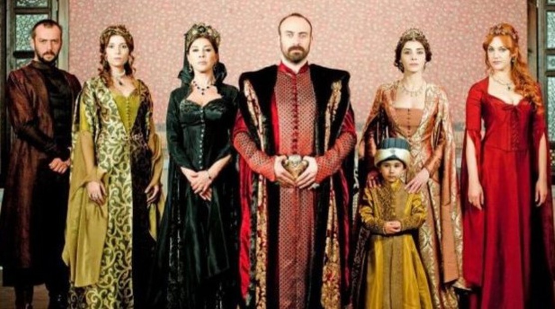 Vdes aktorja e njohur e serialit “Sulejmani i Madhërishëm”