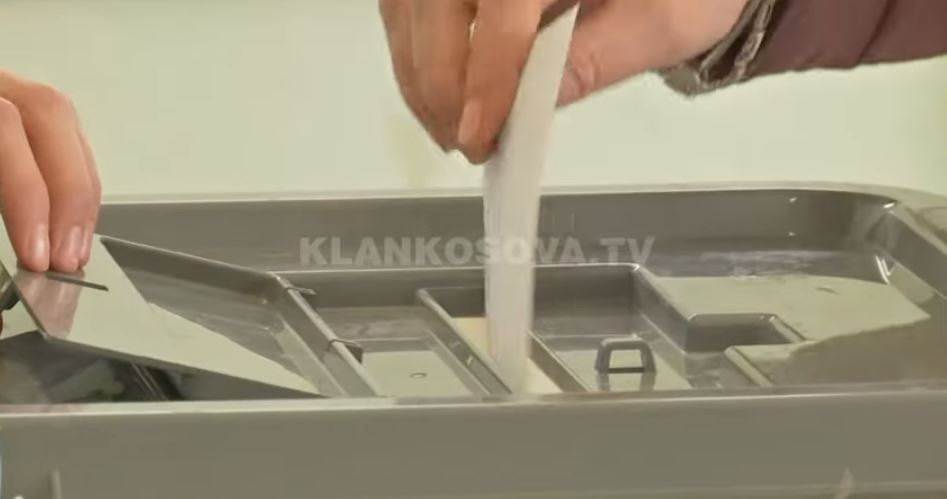 Serbët e Kosovës votojnë të dielën në Serbi, vendimi i Kosovës vlerësohet i drejtë