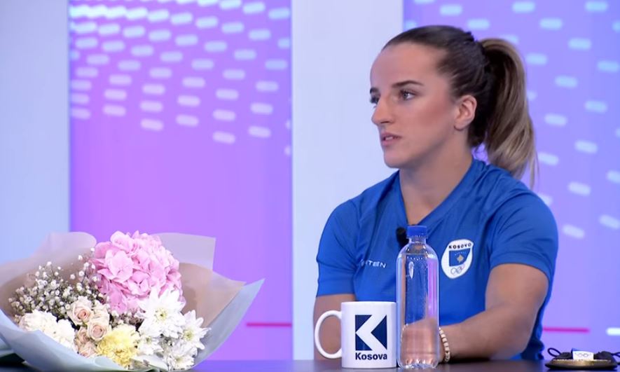 Distria Krasniqi: Kam qajtur kur e pranova medaljen dhe pash flamurin e Kosovës (VIDEO)