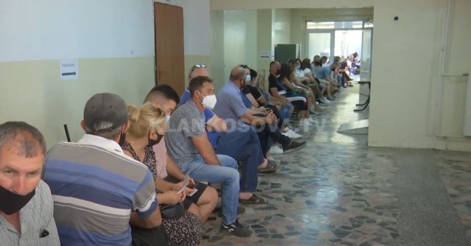 Komunat kërkojnë kompetenca për vaksinim (VIDEO)