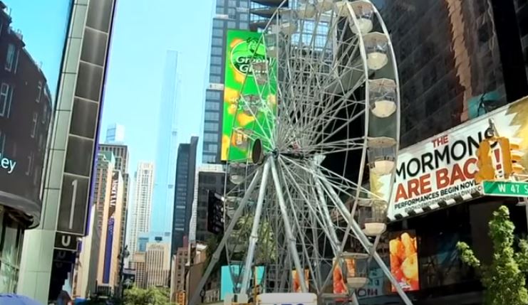 “Rrota e tragetit”, atraksioni më i ri në Times Square (VIDEO)