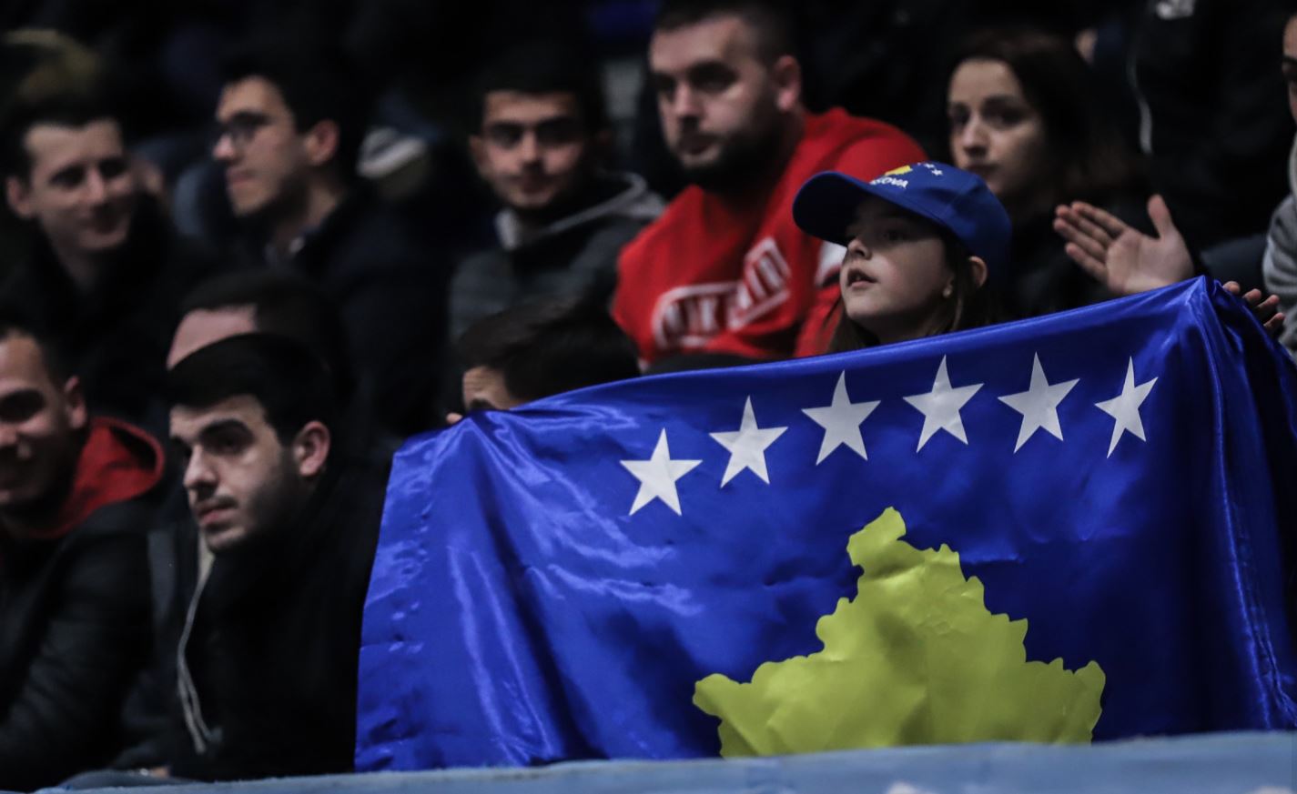 Tifozët do të lejohen në ndeshjet e basketbollit, pas më shumë se një viti