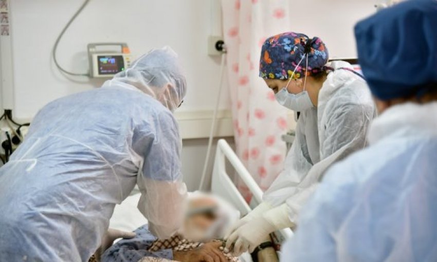 1043 pacientë në trajtim nga COVID-19 në SHSKUK