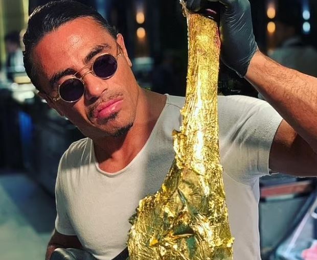 Fatura marramendëse, 1 mijë e 812 funta për katër persona në restorantin Salt Bae në Londër