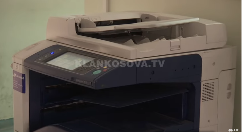 Prishja e printerit shtyn vaksinimin në Rahovec (VIDEO)