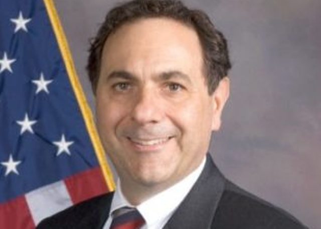 Amerika i gëzohet marrëveshjes për targat, falënderon Lajçak
