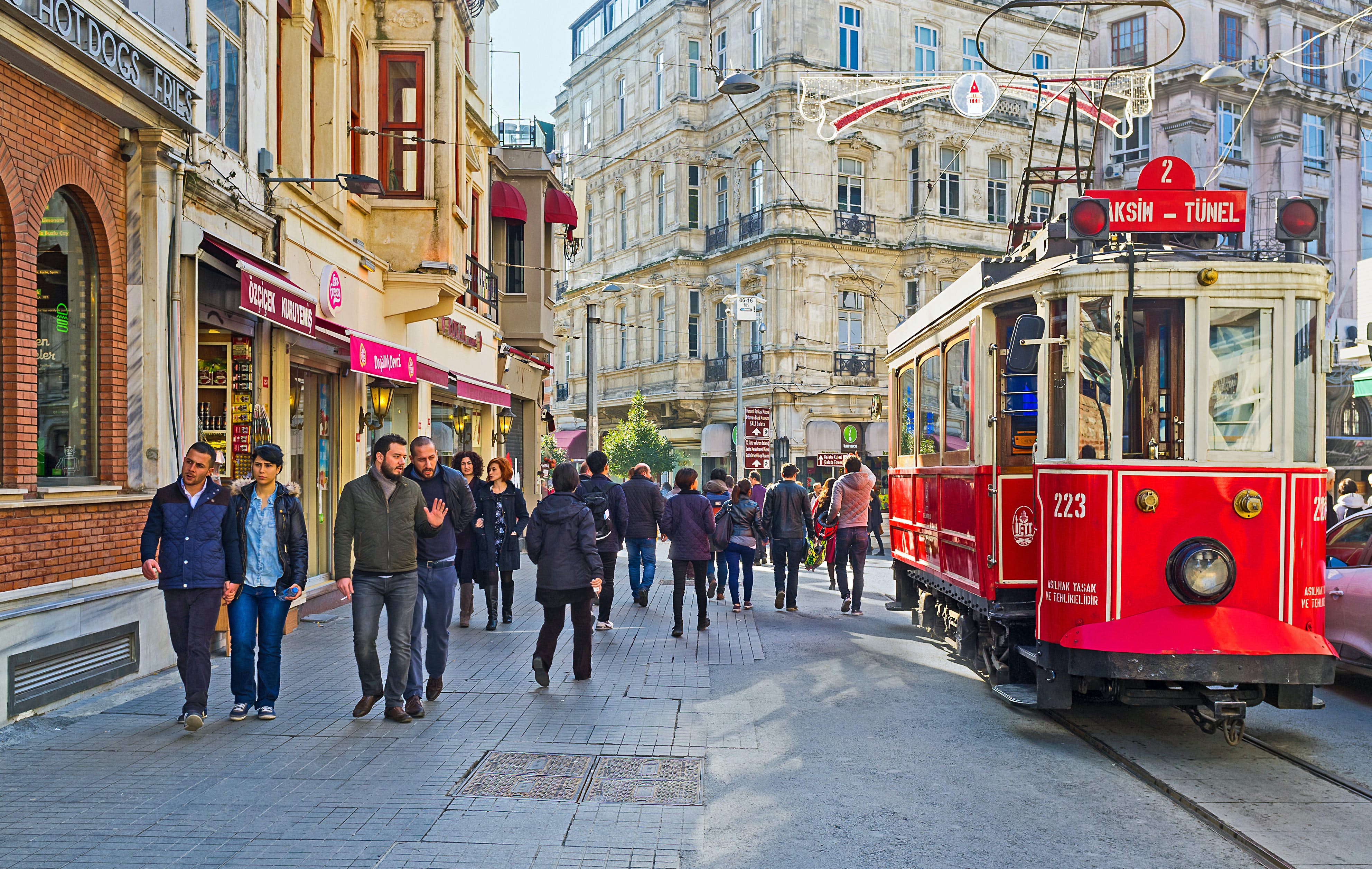 Turqia vendos kufizime për udhëtarë të shteteve të ndryshme