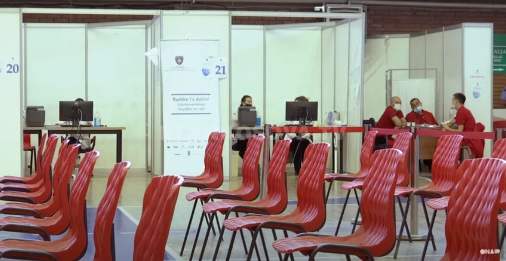 Institucionet plotësojnë listat e të vaksinuarve (VIDEO)
