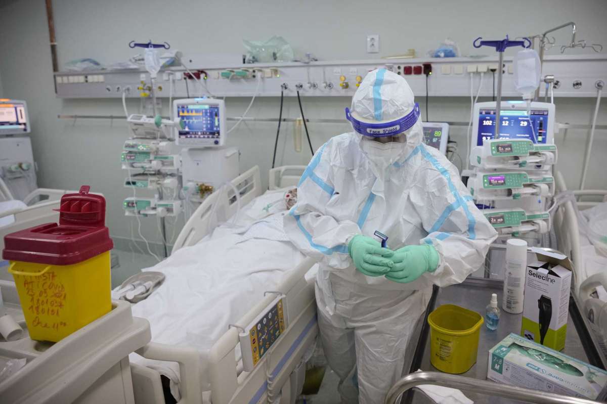 Rriten rastet me koronavirus në Zelandë të Re