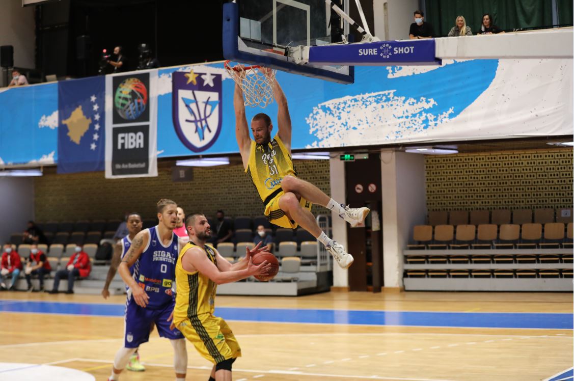 Drita dhe Prishtina eliminohen, Peja dhe Prizreni kalojnë në gjysmëfinale (VIDEO)
