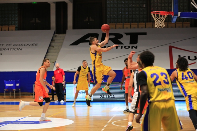 Ylli mposht Sigal Prishtinën 95:69