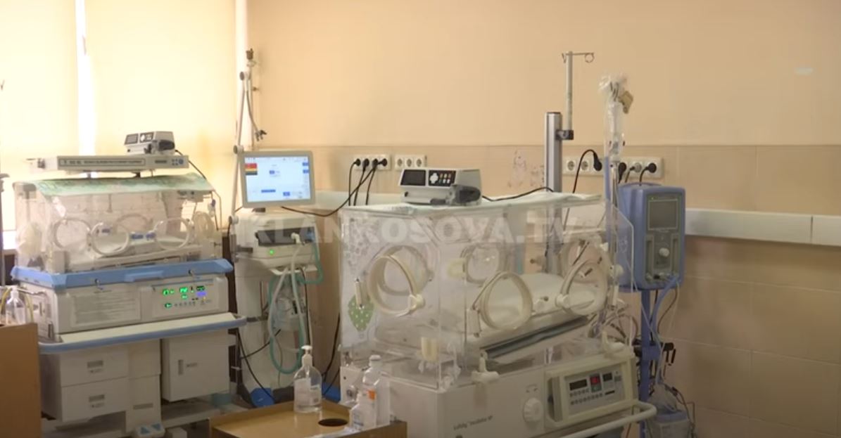 44 ditë luftë për shpëtimin e foshnjës (VIDEO)