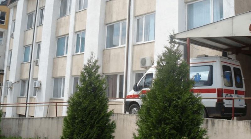 11 qytetarë nga Shqipëria po marrin trajtim mjekësor kundër COVID-it në Spitalin e Gjakovës