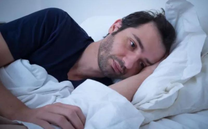 Pse zgjoheni të shqetësuar në mes të natës dhe si ta ndaloni këtë gjë?
